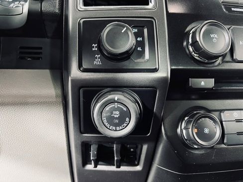 Used 2016 Ford F150 XLT w/ XTR Package image 26