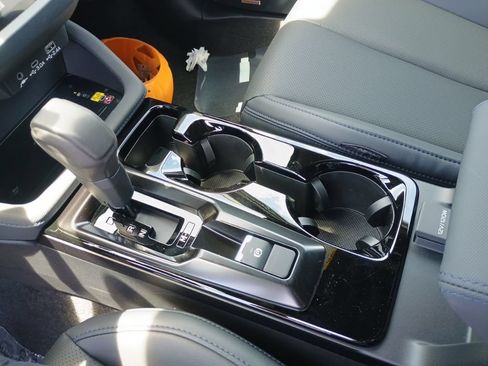 New 2026 Subaru Forester Premium AWD/4WD image 25