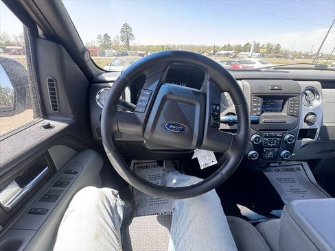 Used 2014 Ford F150 XLT w/ Equipment Group 302A Luxury AWD/4WD image 11