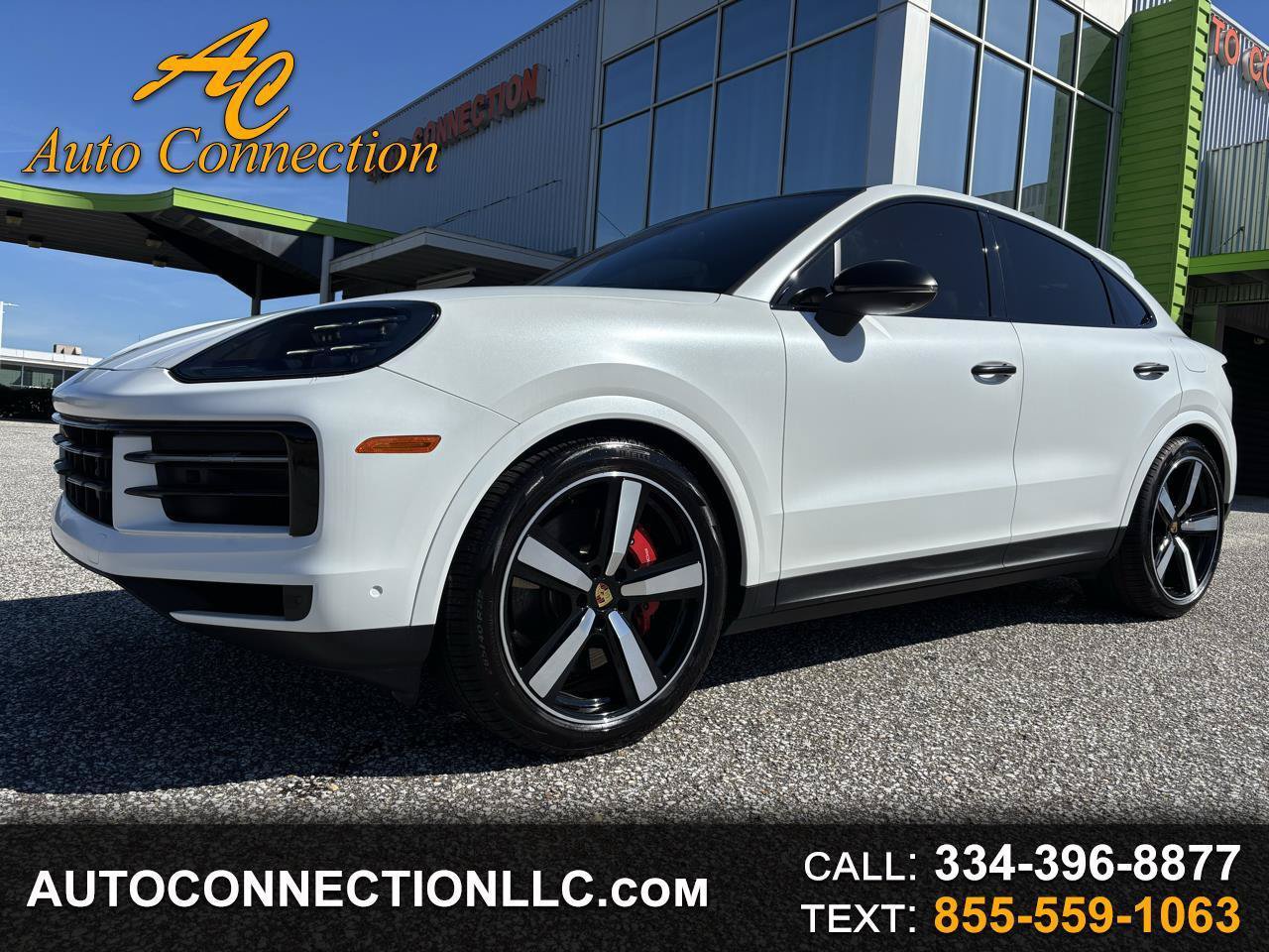 Used 2024 Porsche Cayenne S w/ Premium Package Plus (PP1) AWD/4WD image 1