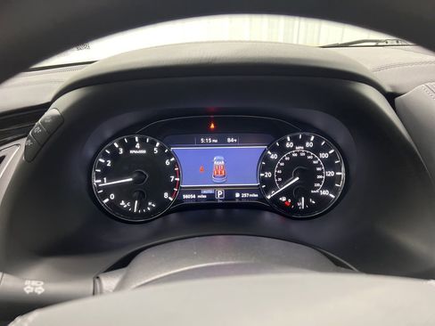 Used 2024 INFINITI QX80 Sensory image 24