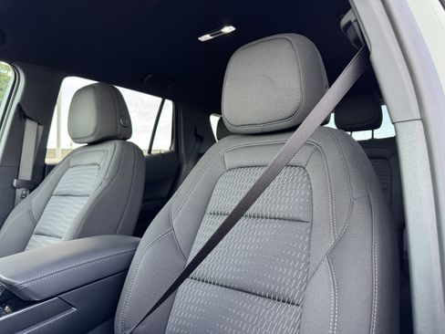 New 2026 Chevrolet Equinox LT image 13