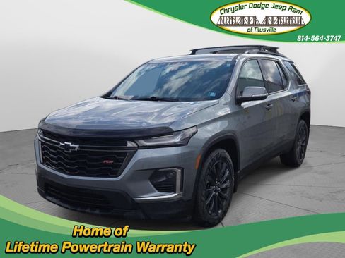 Used 2023 Chevrolet Traverse RS image 4