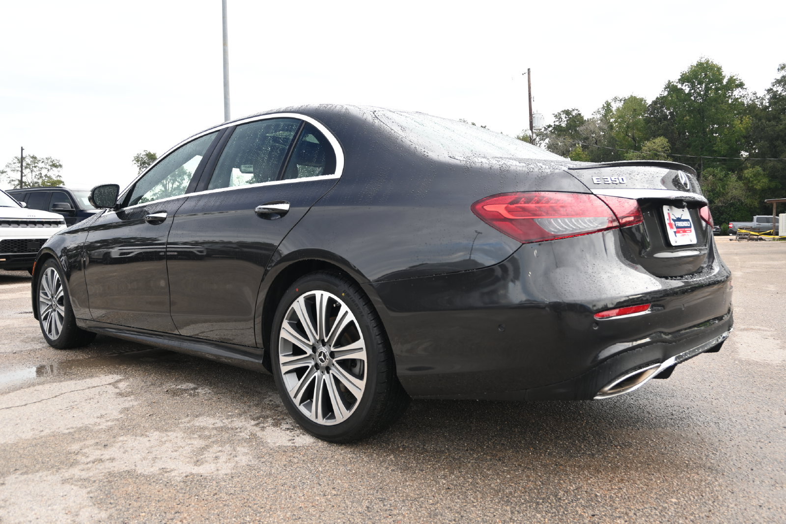 Used 2021 Mercedes-Benz E 350 Sedan image 4
