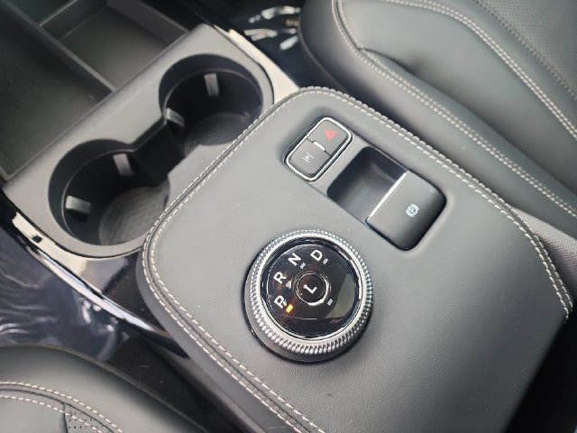 Used 2023 Ford Mustang Mach-E Premium AWD/4WD image 28