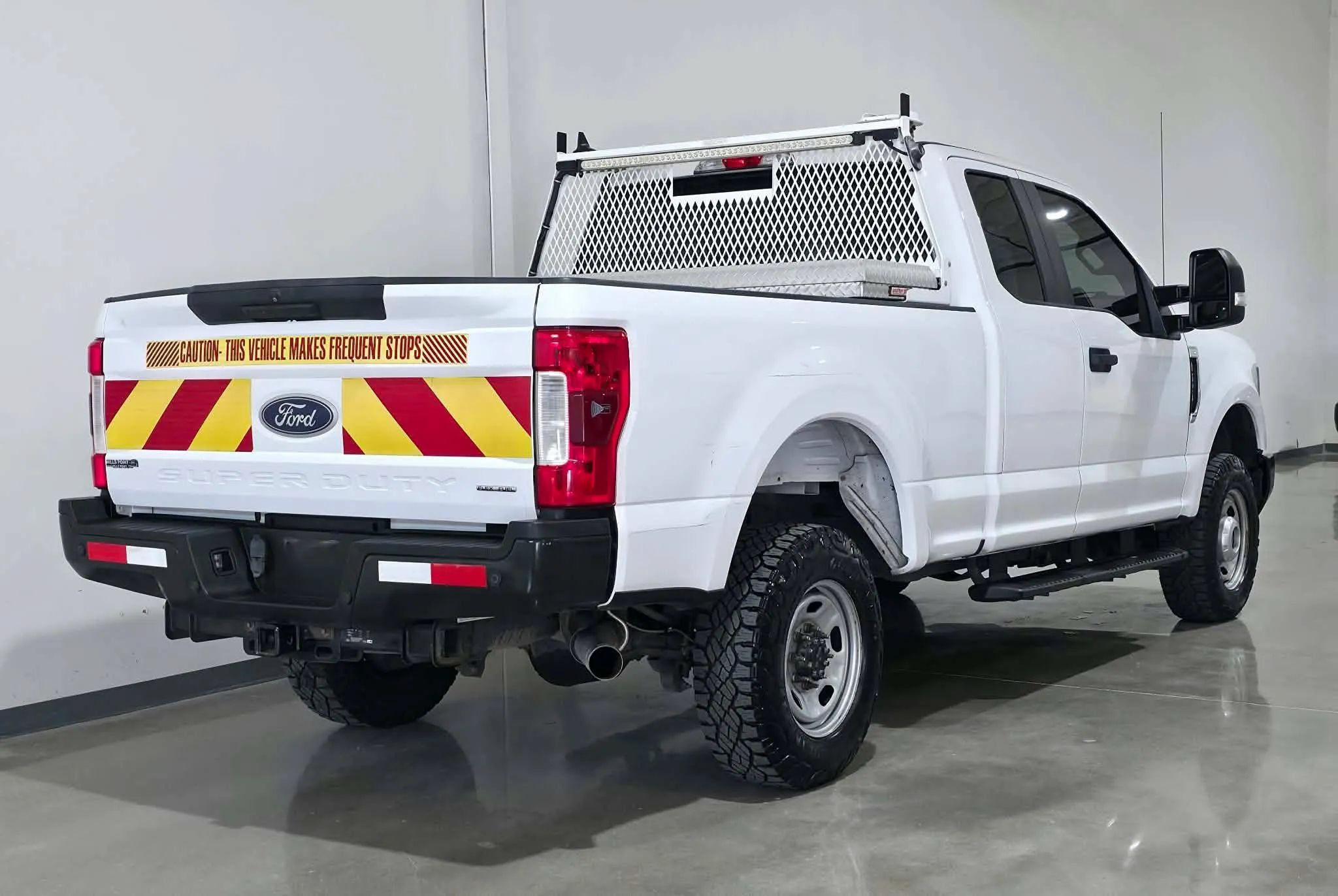 Used 2017 Ford F250 XL w/ Power Equipment Group AWD/4WD image 3