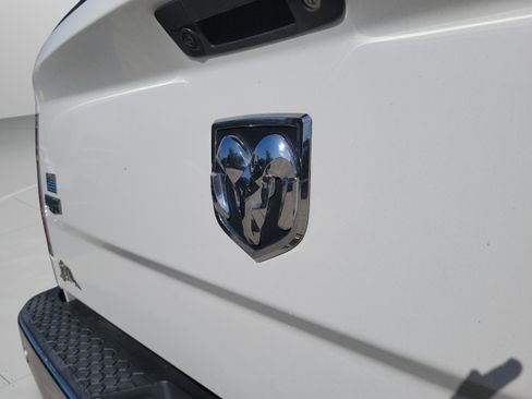 Used 2018 RAM 2500 Laramie AWD/4WD image 29