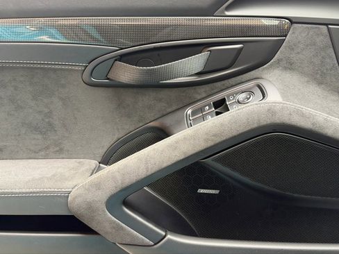 Used 2018 Porsche 911 GT2 RS image 17