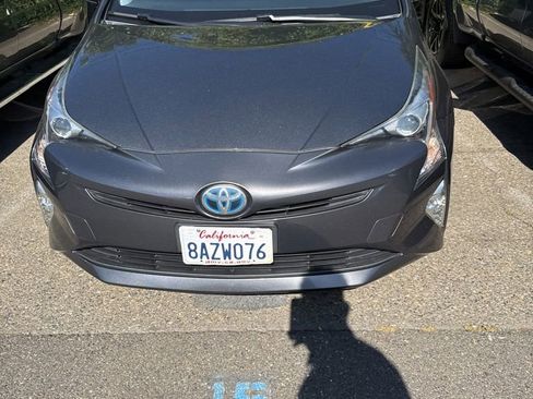 Used 2017 Toyota Prius Three Touring w/ Carpet Mat Package FWD image 2