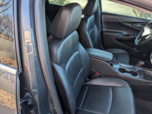 Used 2016 Chevrolet Malibu LT w/ Leather Package image 13