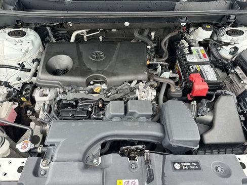 Used 2022 Toyota RAV4 XLE AWD/4WD image 26