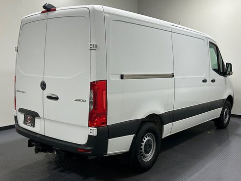 Used 2019 Mercedes-Benz Sprinter 2500 image 5
