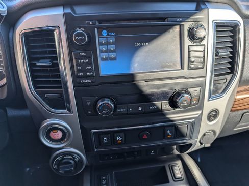 Used 2018 Nissan Titan SL w/ Chrome Package image 22