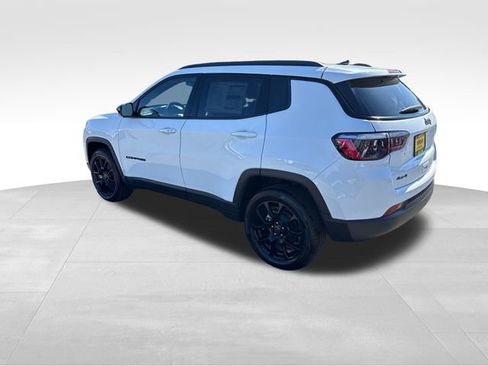 New 2026 Jeep Compass Latitude AWD/4WD image 5