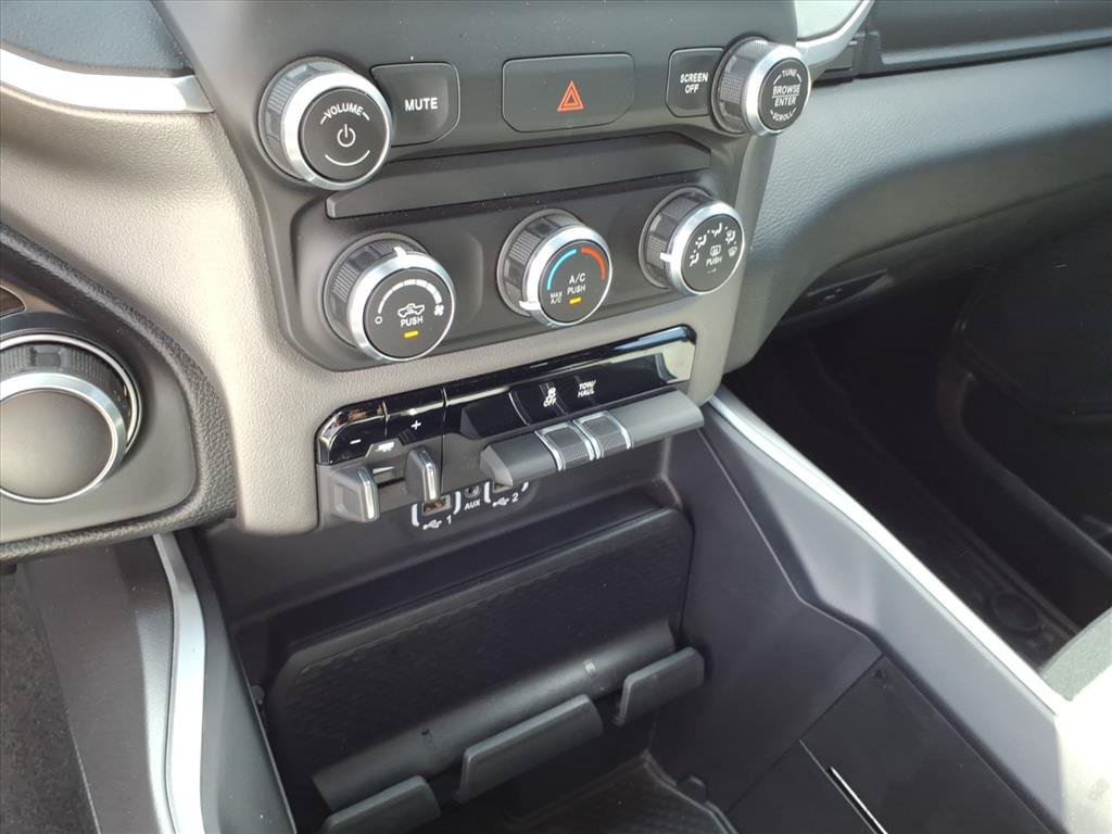 Used 2022 RAM 1500 Big Horn AWD/4WD image 33