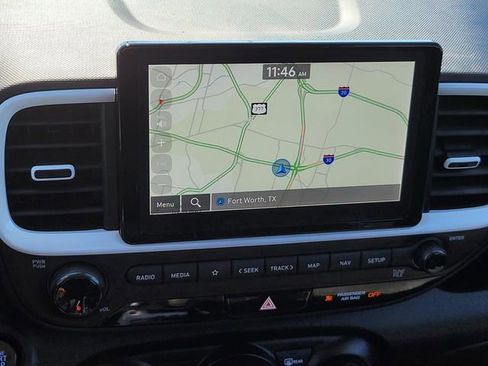 Certified 2024 Hyundai Venue Limited image 21