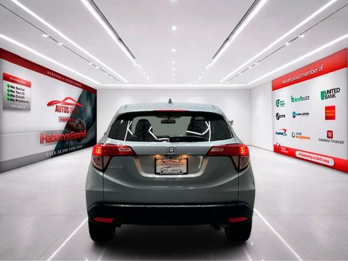 Used 2017 Honda HR-V EX image 6