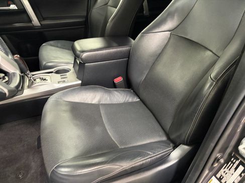 Used 2017 Toyota 4Runner Limited image 35