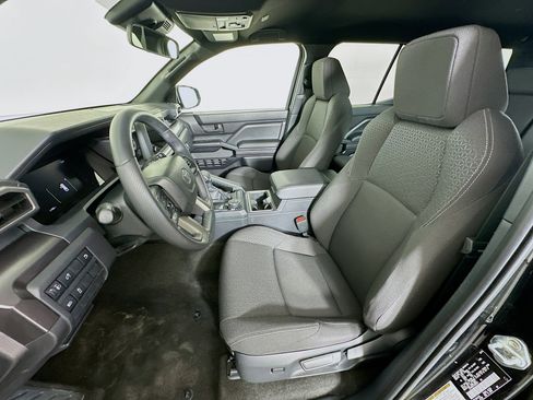 Used 2025 Toyota 4Runner SR5 image 13