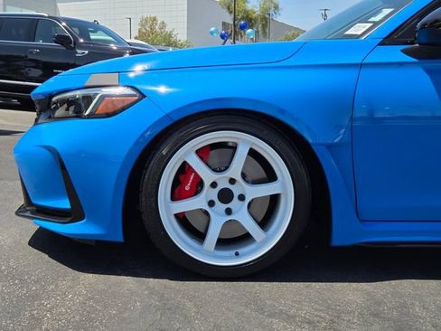 Used 2025 Honda Civic Type R image 9