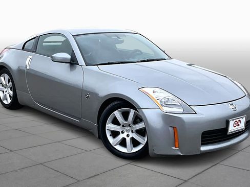 Used 2003 Nissan 350Z Touring image 2