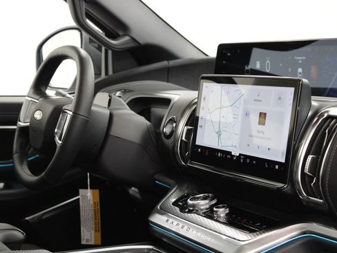 New 2026 Ford Expedition Platinum w/ Stealth Performance Package image 31