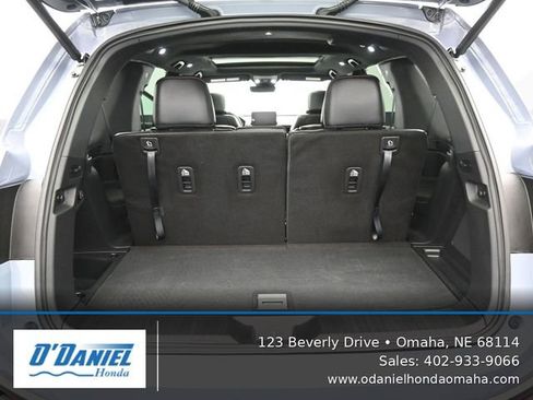 Used 2025 Honda Pilot TrailSport image 39