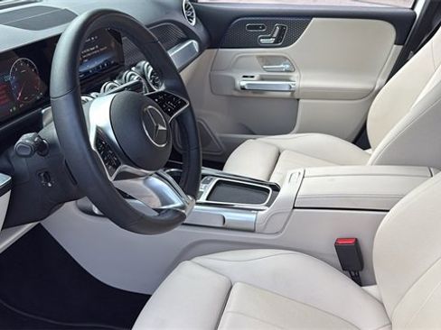 Used 2025 Mercedes-Benz GLB 250 GLB 250 image 26