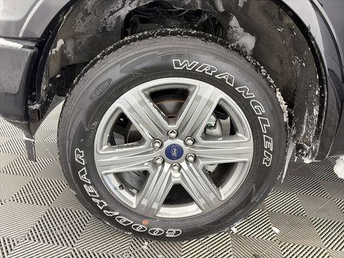 Used 2019 Ford F150 XLT w/ Equipment Group 302A Luxury image 13