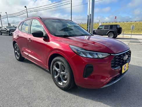 Used 2023 Ford Escape ST-Line w/ Tech Pack #1 FWD image 2