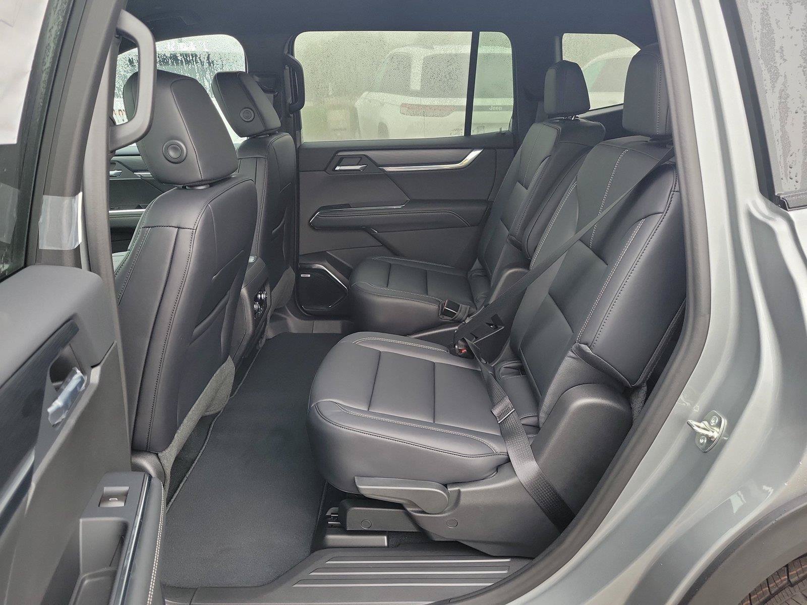New 2027 GMC Acadia Elevation w/ Black Edition AWD/4WD image 12