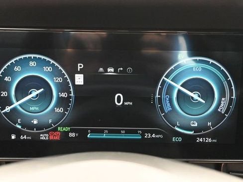 Used 2025 Hyundai Elantra SEL FWD image 35