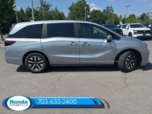 New 2026 Honda Odyssey EX-L image 8