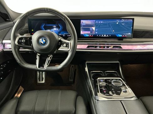 Used 2024 BMW i7 eDrive50 w/ M Sport Package RWD image 9