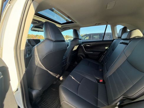 Used 2024 Toyota RAV4 XLE Premium image 13