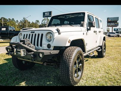 Used 2017 Jeep Wrangler Unlimited Sahara w/ Connectivity Group