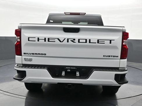 Used 2026 Chevrolet Silverado 1500 Custom w/ Turbomax Blackout Package RWD image 4
