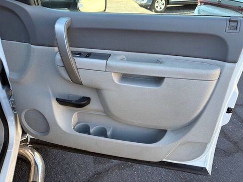 Used 2014 Chevrolet Silverado 2500 LT w/ Interior Plus Package image 27