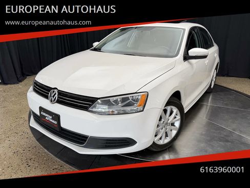 Used 2013 Volkswagen Jetta SE FWD image 1