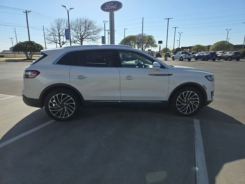 Used 2019 Lincoln Nautilus Reserve image 7