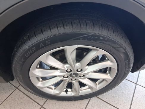 Used 2022 Lincoln Corsair AWD w/ Premium Package image 26