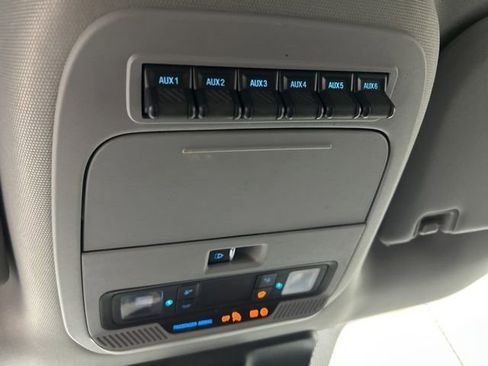 Used 2023 Ford F250 XLT w/ XLT Premium Package AWD/4WD image 12