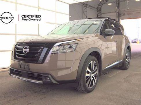 Used 2024 Nissan Pathfinder Platinum AWD/4WD image 1