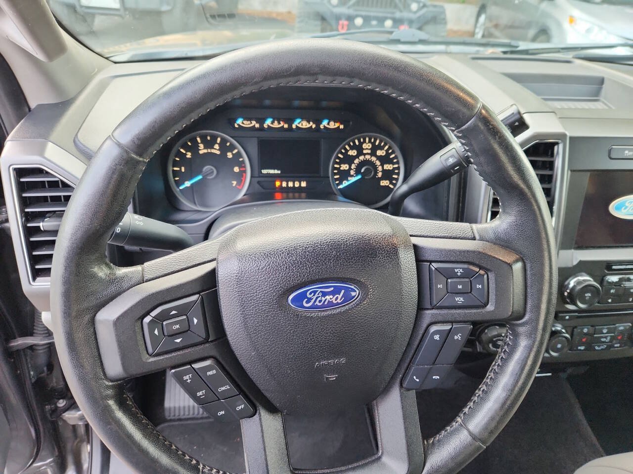 Used 2018 Ford F150 XLT w/ Equipment Group 302A Luxury AWD/4WD image 12