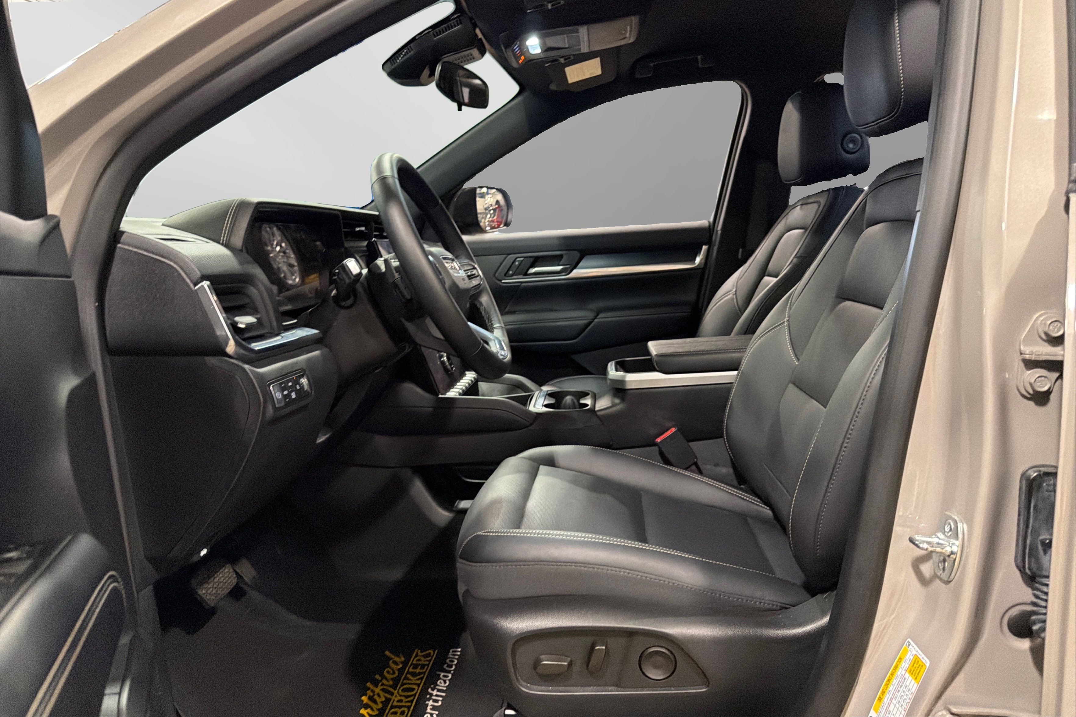 Used 2026 GMC Terrain Elevation w/ Elevation Premium Package AWD/4WD image 17