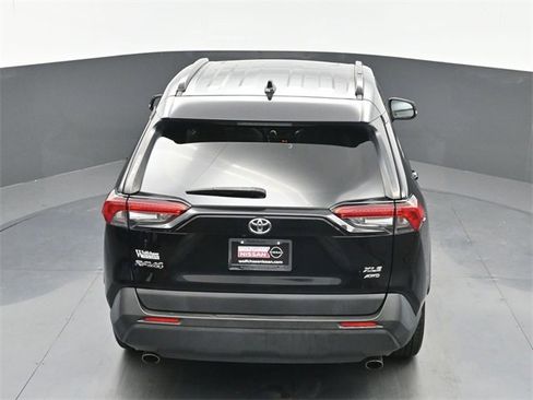 Used 2019 Toyota RAV4 XLE Premium w/ Cold Weather Package image 33