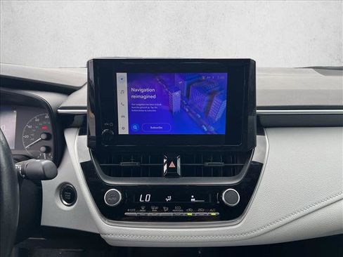 Used 2024 Toyota Corolla SE image 11