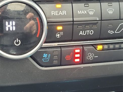 Used 2019 Ford Expedition Max Platinum image 28