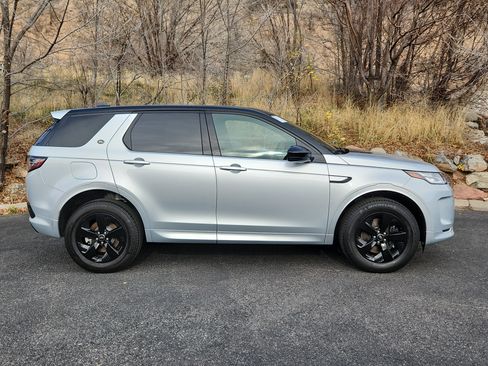 Used 2023 Land Rover Discovery Sport S R-Dynamic image 2