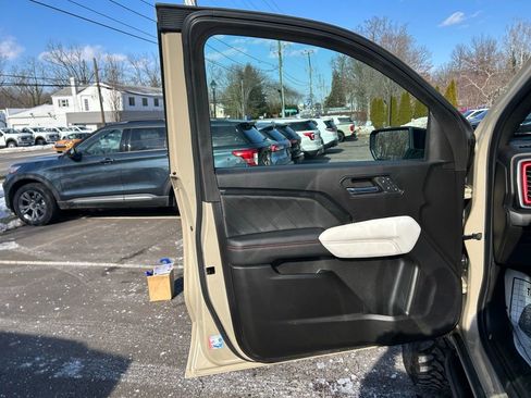 Used 2023 GMC Canyon AT4X image 12